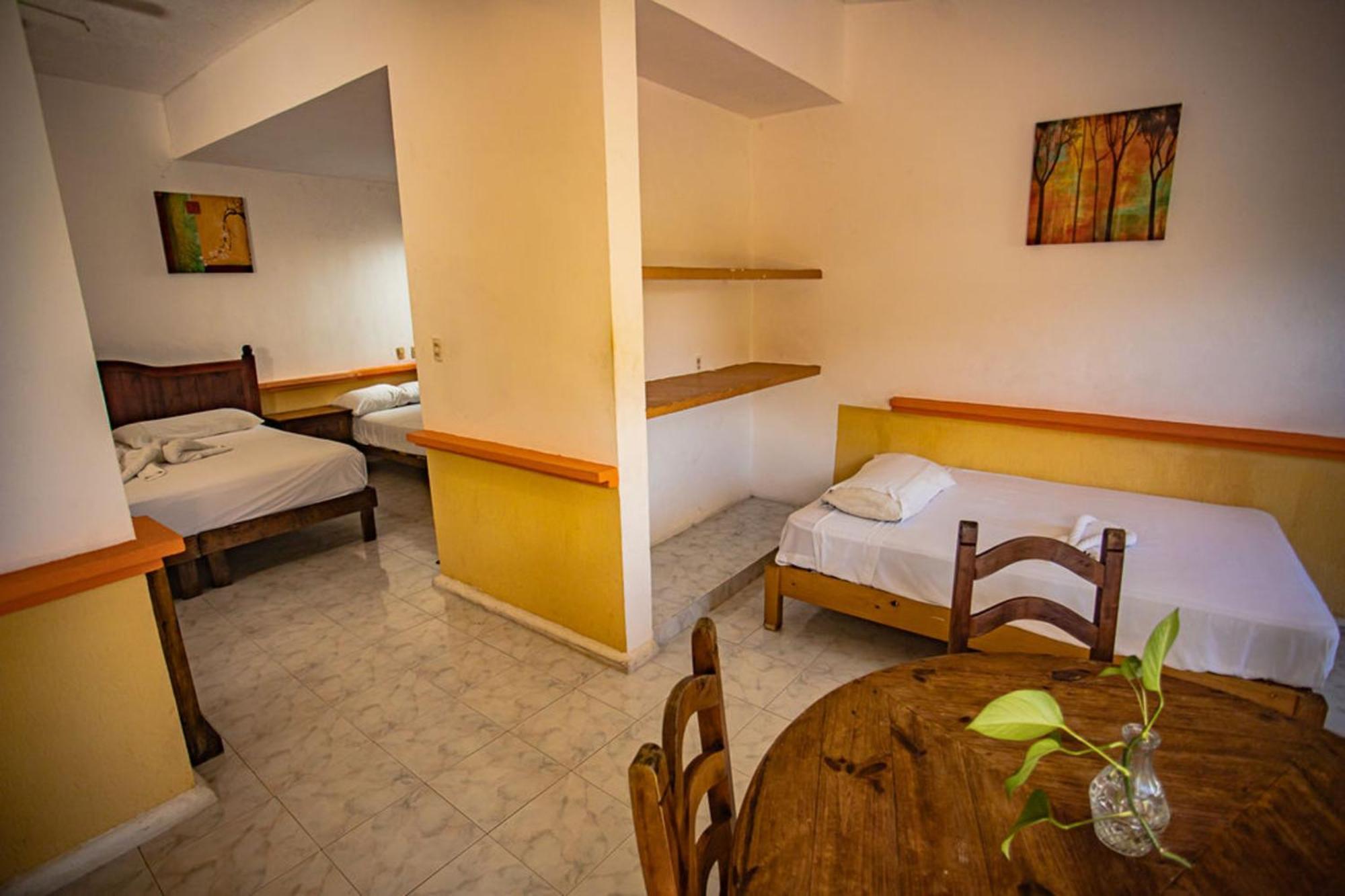 Hotel Vista Caribe 5Ta Av A 5 Pasos De La Playa Плая-дель-Кармен Экстерьер фото